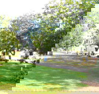 Poplars Caravan Park - Open For Essential Travel Only - Whitsundays Accommodation