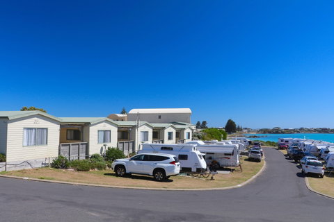 Sea Vu Caravan Park - Whitsundays Accommodation 2