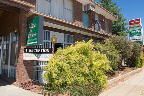 Shamrock Motel Balranald - Whitsundays Accommodation 0