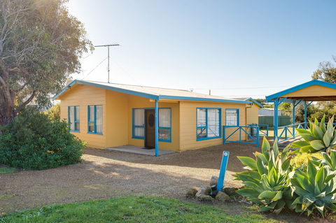 26 Aldam Avenue - Goolwa Beach - Whitsundays Accommodation 0