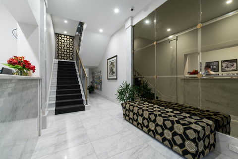 Abbott Boutique Hotel - Whitsundays Accommodation 1