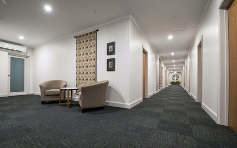 Abbott Boutique Hotel - Whitsundays Accommodation 2
