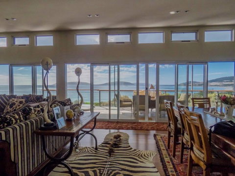 Amanzi By The Sea Flinders Island - Whitsundays Accommodation 0