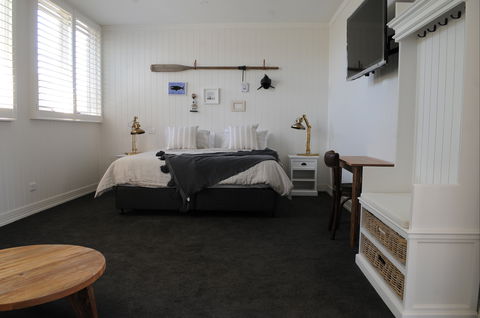 Anchor Geelong - Whitsundays Accommodation 1