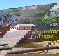 Angelina's Cottage - Capertee Valley - Whitsundays Accommodation