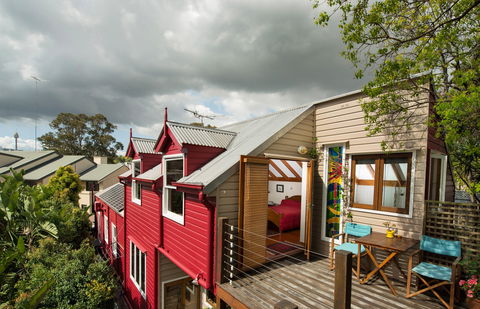 An Oasis In The City - Whitsundays Accommodation 0