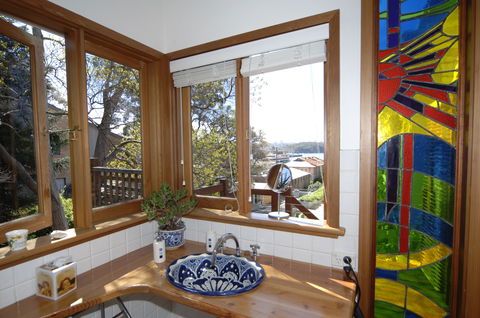 An Oasis In The City - Whitsundays Accommodation 2