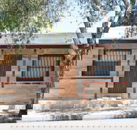 Australia Street Cottage - Whitsundays Accommodation