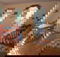 Beach Stay Dee Why - Whitsundays Accommodation