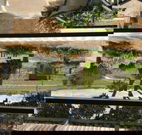 Bed in a Shed Unique Vineyard Accommodation - Whitsundays Accommodation