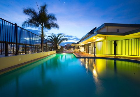 Brisbane City YHA - Whitsundays Accommodation 0