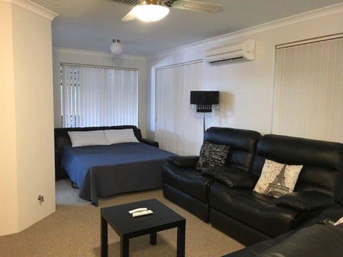 Canalside Family Getaway - Whitsundays Accommodation 2