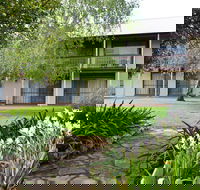 Coonawarra Motor Lodge - Whitsundays Accommodation
