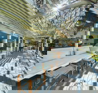 CUB Country House - Berry - Whitsundays Accommodation