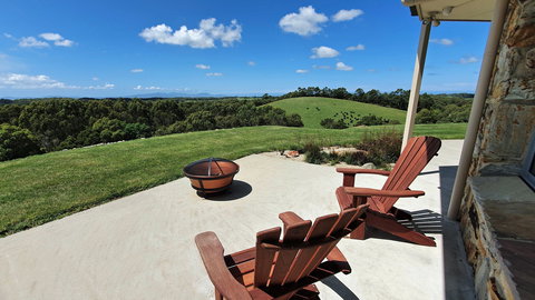 Eagle Rock Retreat - Whitsundays Accommodation 2