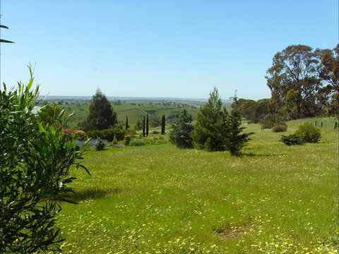 Jonathan Art Centre - Jarramarrumba House - Whitsundays Accommodation 0