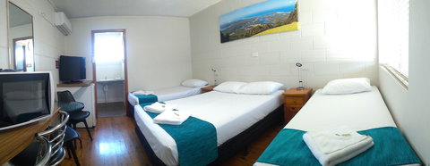 Kew Motel - Whitsundays Accommodation 1