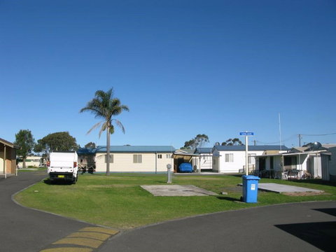 Lake Windemere Caravan Park - Whitsundays Accommodation 1