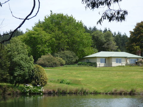 Newry Park Cottage - Whitsundays Accommodation 0