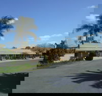 Paradise Lakes Motel - Whitsundays Accommodation