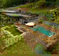 Ravensdale Retreat - Yarramalong Valley - Whitsundays Accommodation