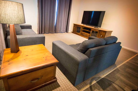 River View Rest - Whitsundays Accommodation 2