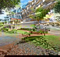 Sails Resort on Golden Beach - Whitsundays Accommodation