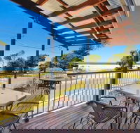 Seascape Holiday Apartments Lake Cathie - Whitsundays Accommodation