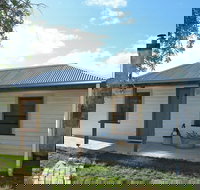 Stable Cottage - Whitsundays Accommodation