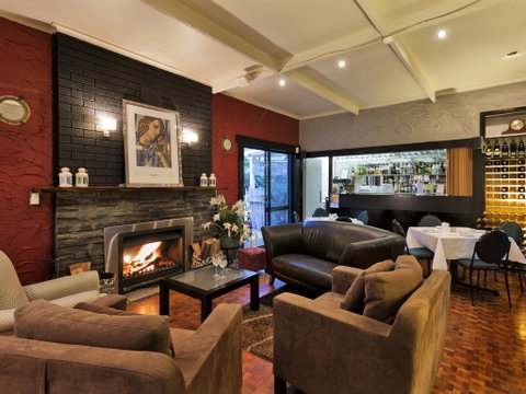 The Waterfront Wynyard - Whitsundays Accommodation 0