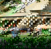 The Lodge Country House - Whitsundays Accommodation