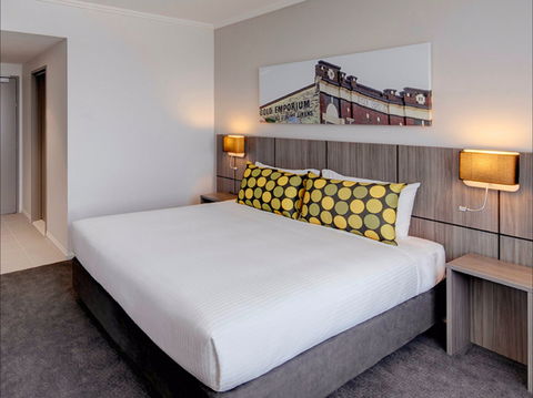 Travelodge Hotel Bankstown Sydney - Whitsundays Accommodation 1