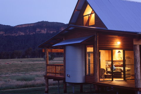 Woolshed Cabins - Whitsundays Accommodation 0
