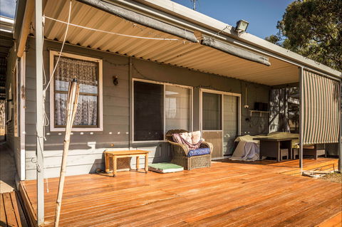 346 Cliff View Drive Wongulla  -River Shack Rentals - Whitsundays Accommodation 1