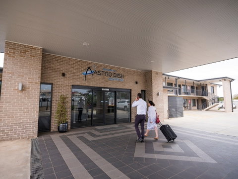 Aastro Dish Motor Inn - Whitsundays Accommodation 0