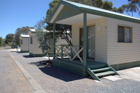 Acclaim Gateway Tourist Park - Whitsundays Accommodation 1
