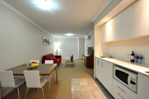 APX Darling Harbour - Whitsundays Accommodation 2
