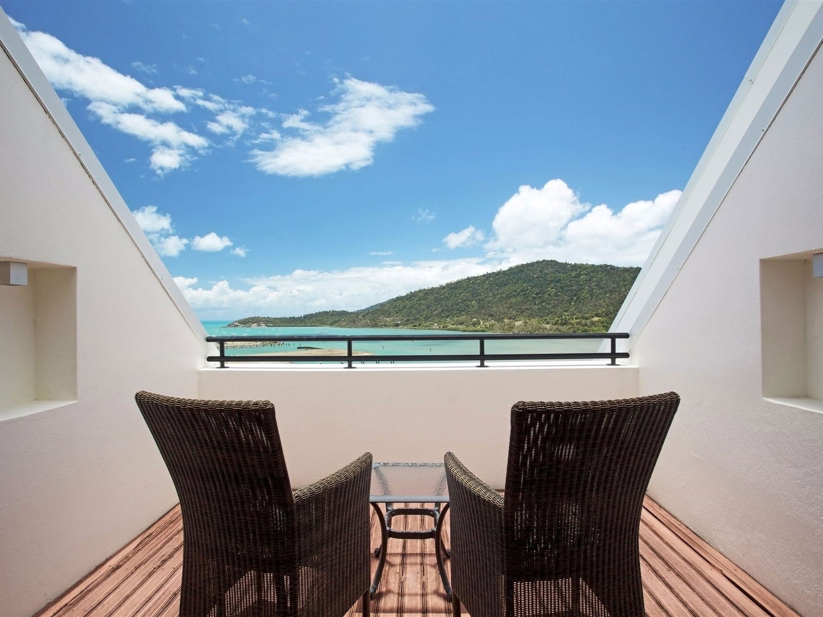  Whitsundays Accommodation