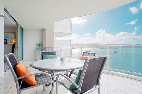 At Marina Shores - Whitsundays Accommodation 0
