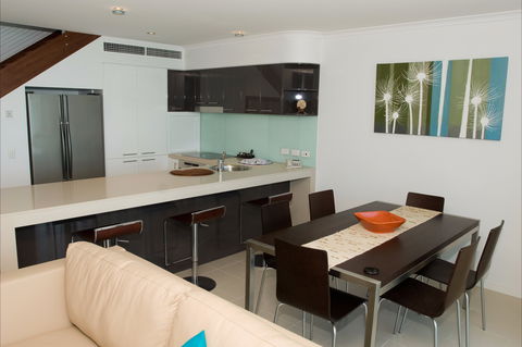 At Marina Shores - Whitsundays Accommodation 2