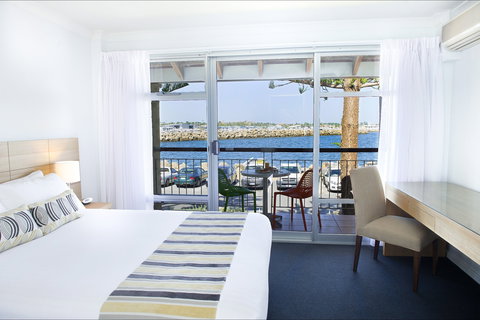 Be. Fremantle Serviced Apartments - Whitsundays Accommodation 1