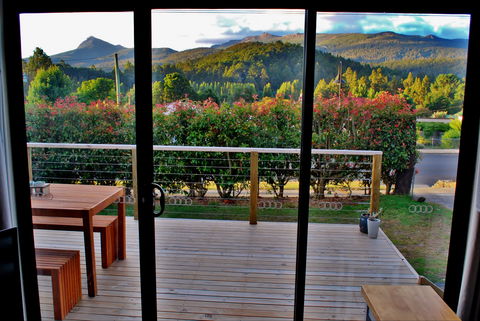 Blue Square Maydena Accommodation - Whitsundays Accommodation 2