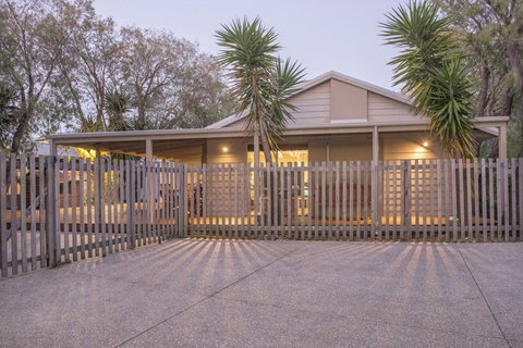 Boardwalk - Whitsundays Accommodation 0