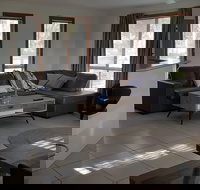 Bremer Stayz - Whitsundays Accommodation