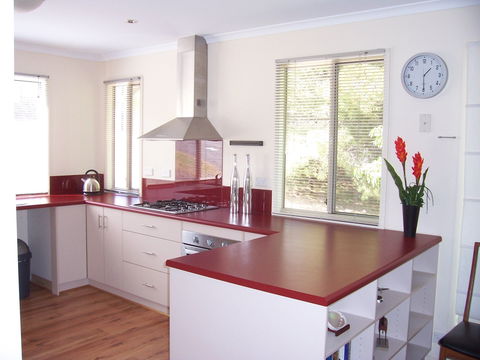 Century 21 SouthCoast: All Decked Out - Whitsundays Accommodation 2