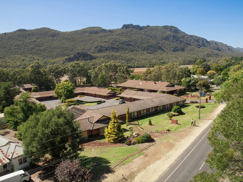 Country Plaza Halls Gap - Whitsundays Accommodation 1