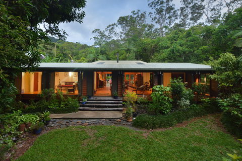Cow Bay Homestay Bed And Breakfast - Whitsundays Accommodation 0