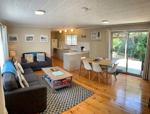 Crows Nest - Whitsundays Accommodation 0