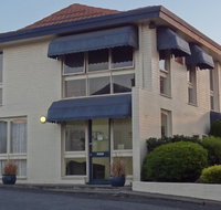Econo Lodge Hacienda Motel