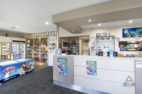 Geraldton Belair Gardens Caravan Park - Whitsundays Accommodation 0